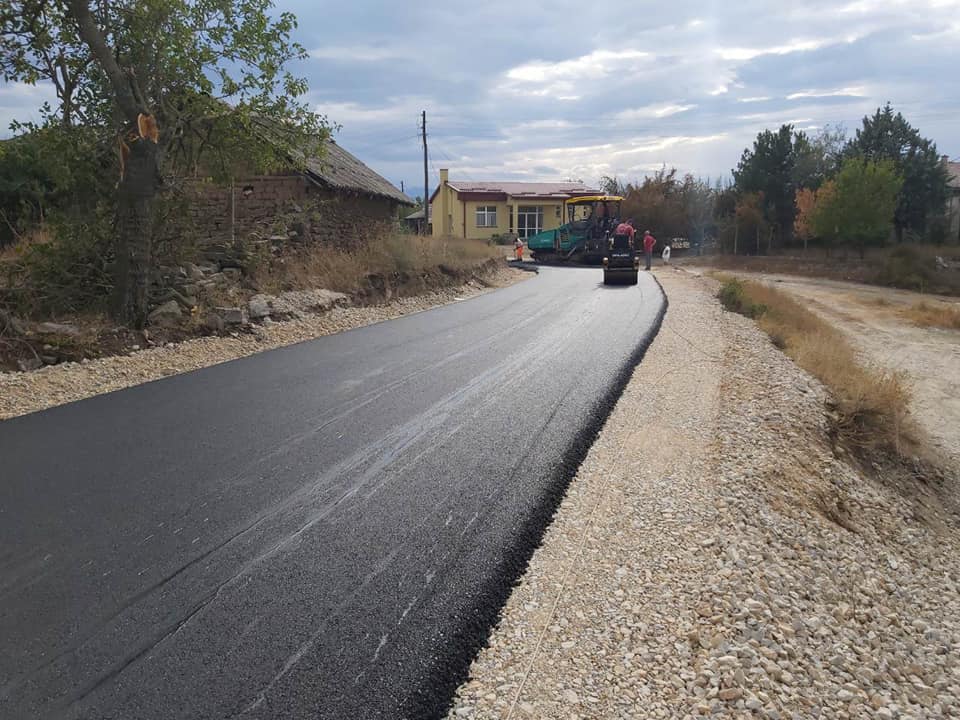 Асфалтирана улица во с.Паликура во должина од 220 метри